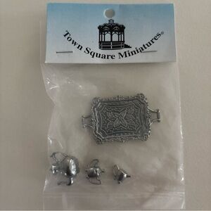 DollHouse Miniatures Silvertone 4 pc tea set scale 1:12